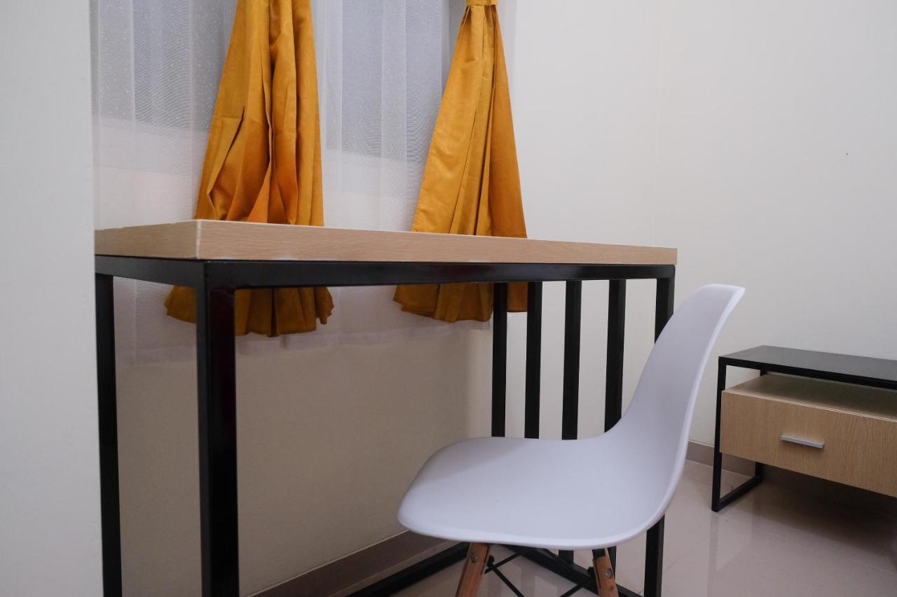 Reddoorz Near Kawasan Bandara Ahmad Yani Semarang 2 Hotel ภายนอก รูปภาพ